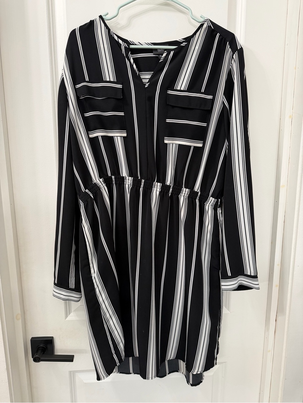 Mossimo Supply Co. Black and White Vertical Stripe Long-Sleeve Dress XL